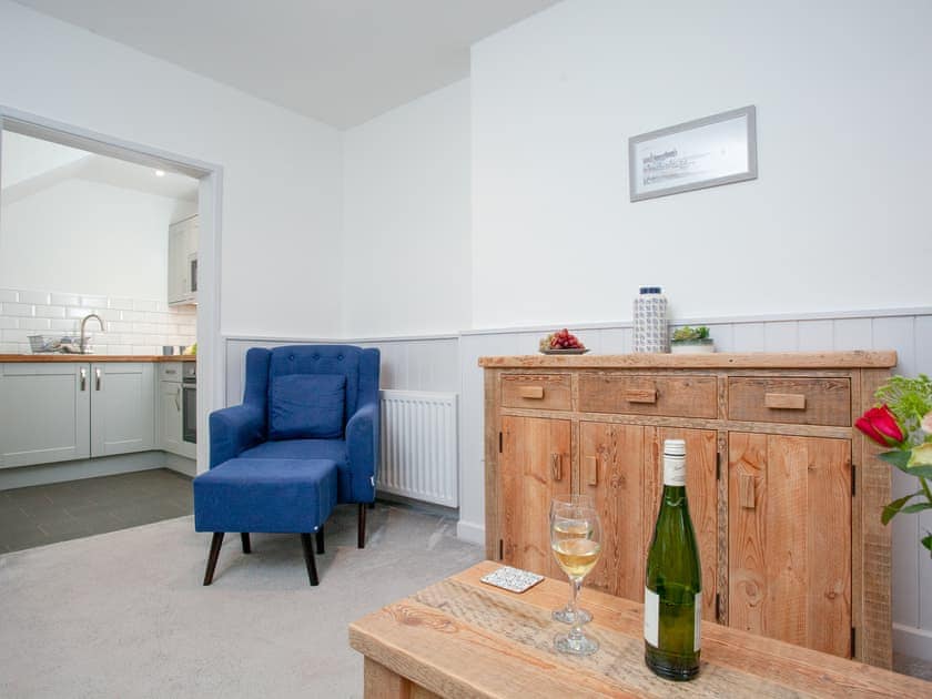 Living area | Crabby Cove - Sunnybeach Holiday Apartments, Paignton