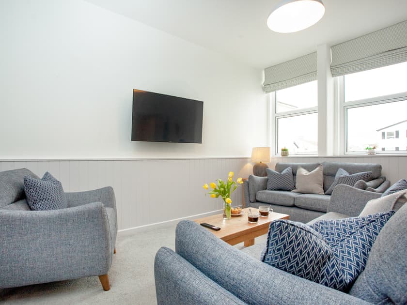 Living area | Seagulls Rest - Sunnybeach Holiday Apartments, Paignton