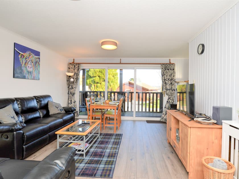 Living room/dining room | Holy Loch Lodge, Dunoon