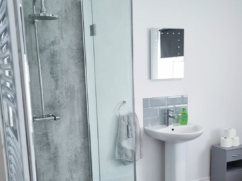 Bathroom | Englehurst Mews, Buxton