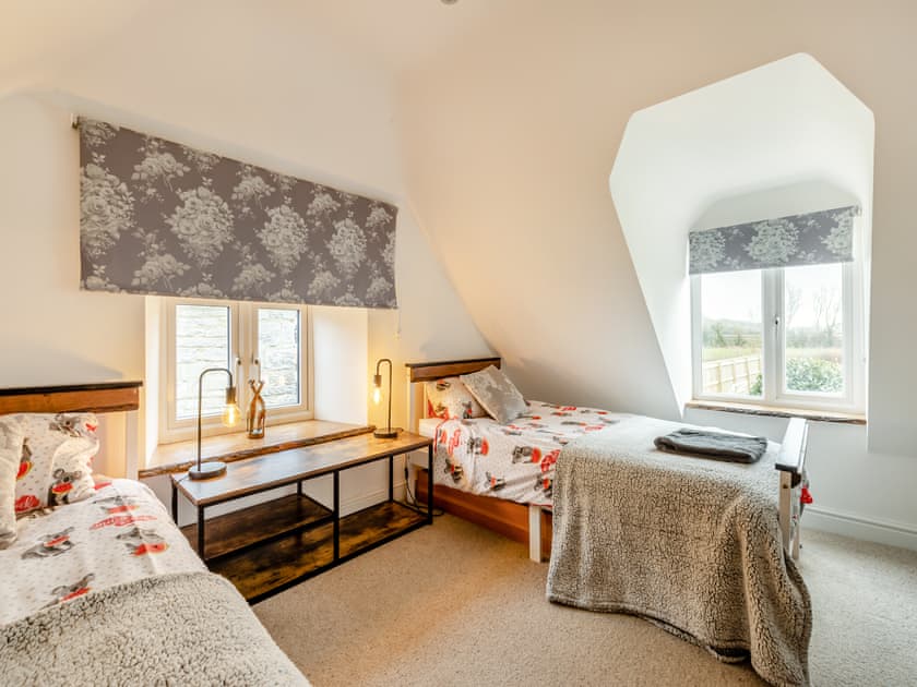 Twin bedroom | Bluebell House, Compton Dundon