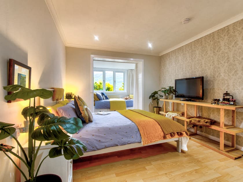 Double bedroom | Braemor, Arrochar, near Inveraray