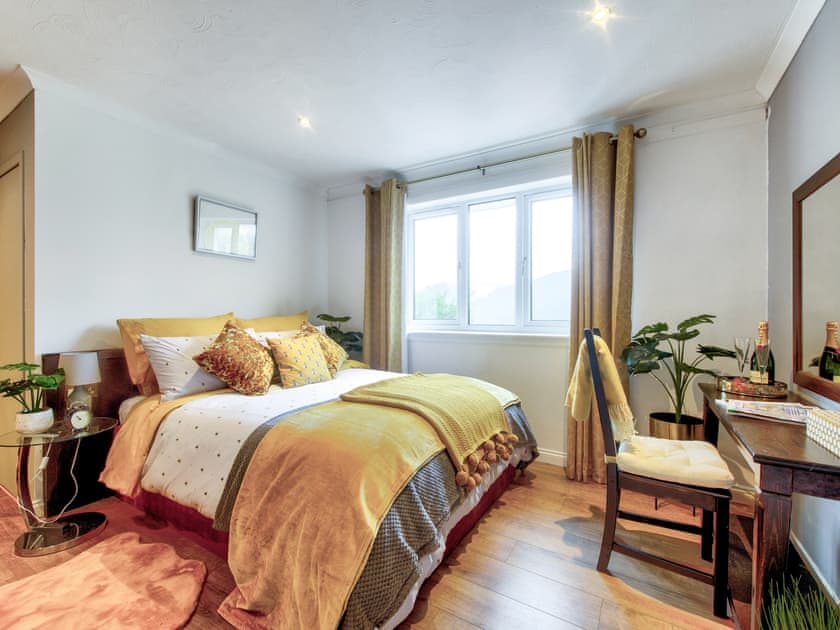 Double bedroom | Braemor, Arrochar, near Inveraray