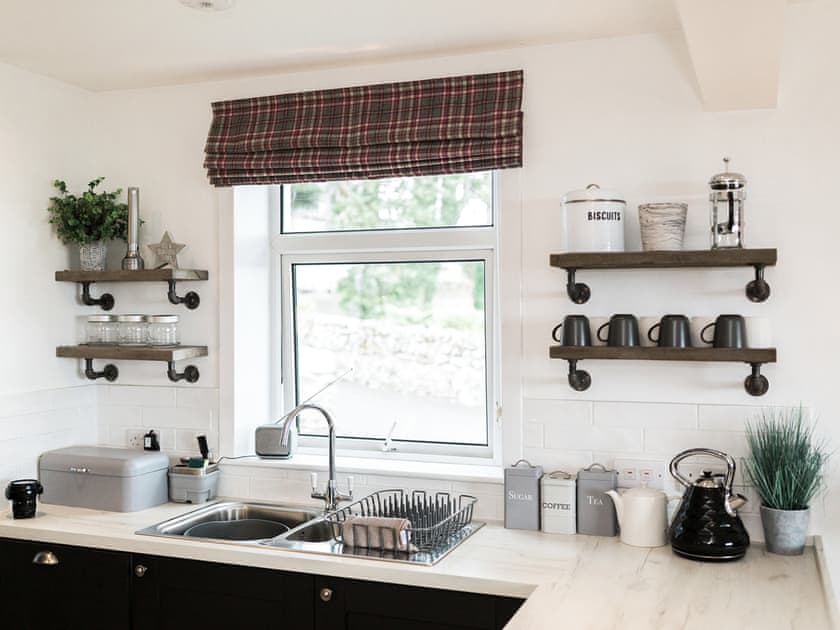 Kitchen area | Cairnharrow Cottage - Laggan, Gatehouse of Fleet