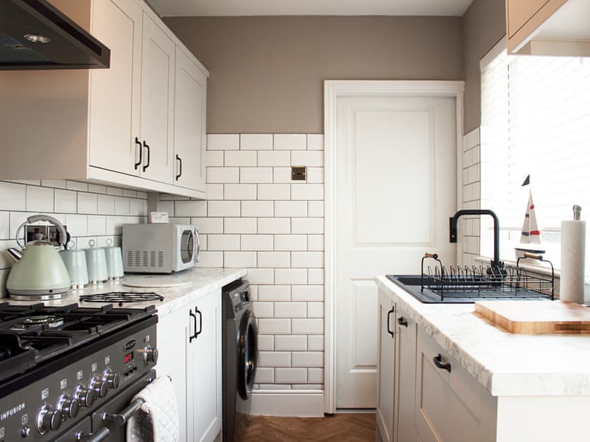 Kitchen | Captain’s Cottage, Shanklin