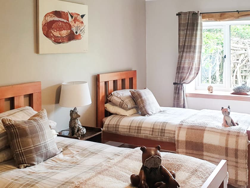 Twin bedroom | Fishponds Cottage, Perth