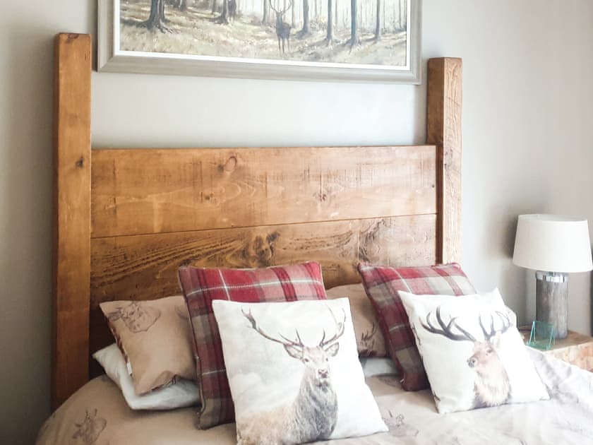 Master bedroom with four poster bed | Fishponds Cottage, Perth