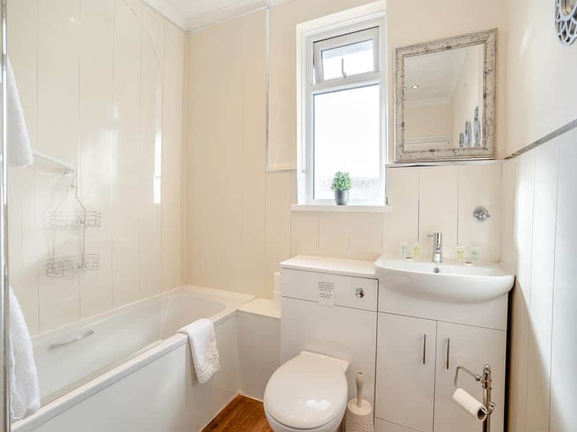 Bathroom | Raglan RetreatThe Suite, Raglan, near Usk