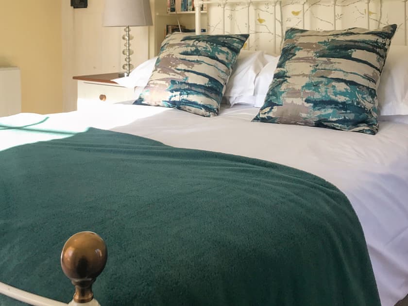 Double bedroom | Chy-Vean, Madron, near Penzance