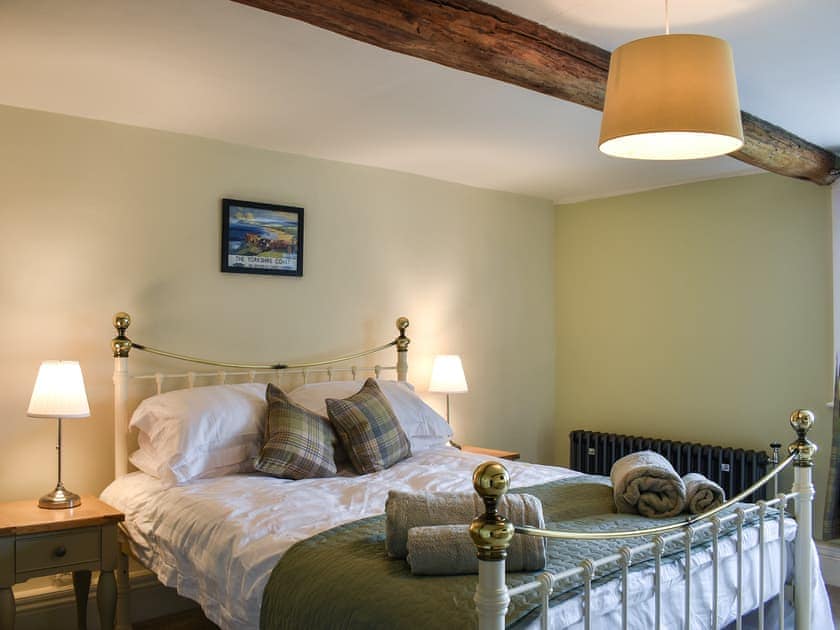 Double bedroom | Woodpecker Cottage, Bretton, near Holmfirth