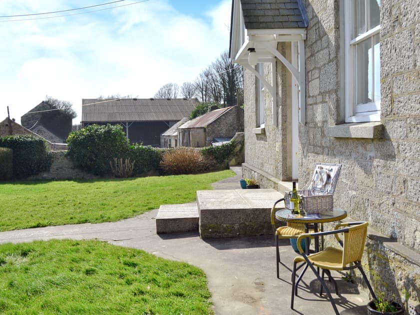 Garden and grounds | Coachmans, Praa Sands