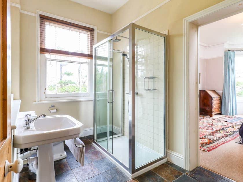 En-suite | Downedge, Brading, near Sandown