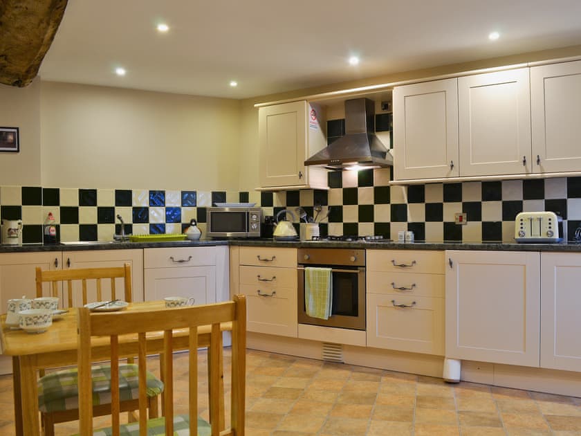 Kitchen | Shippon Cottage - Plealey Country Cottages, Plealey, Shrewsbury
