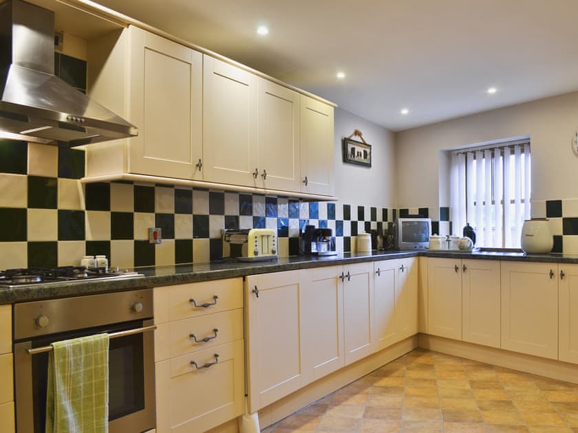 Kitchen | Shippon Cottage - Plealey Country Cottages, Plealey, Shrewsbury