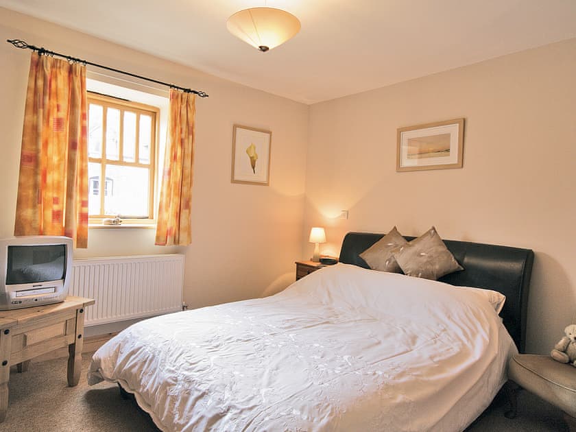 Double bedroom | Shippon Cottage - Plealey Country Cottages, Plealey, Shrewsbury