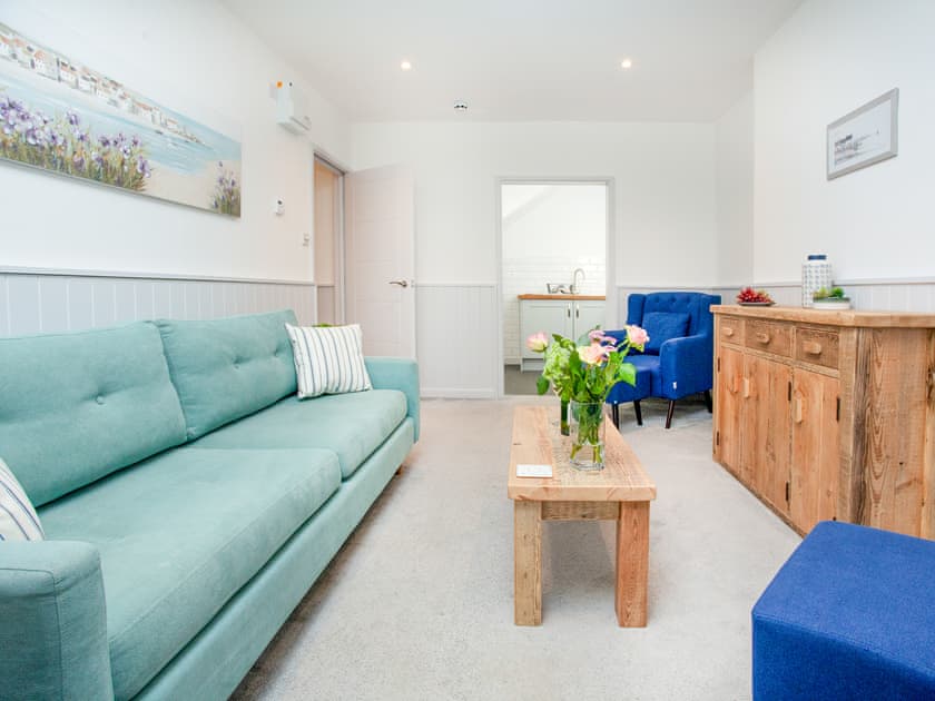 Living room | Crabby Cove - Sunnybeach Holiday Apartments, Paignton