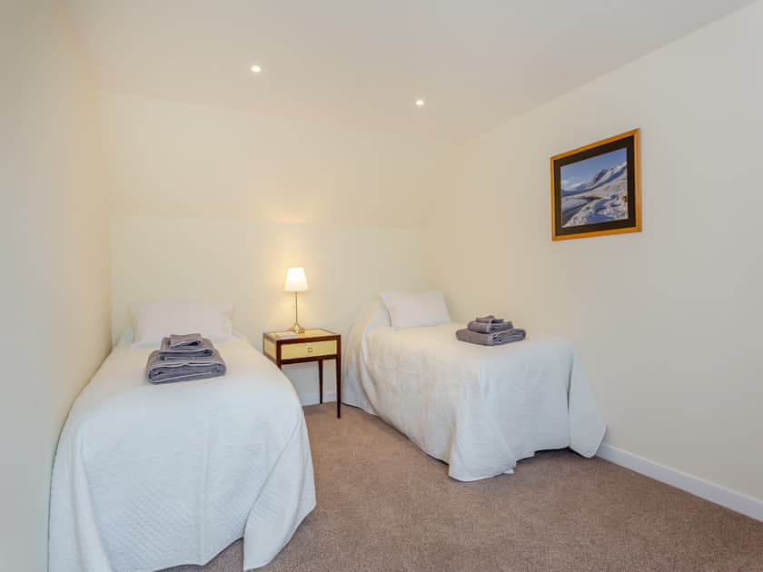 Twin bedroom | Gate Lodge - Strathconon Cottages, Strathconon, Muir of Ord