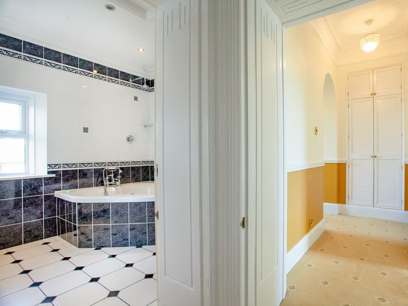 Bathroom | High Park House, Littleham, near Bideford