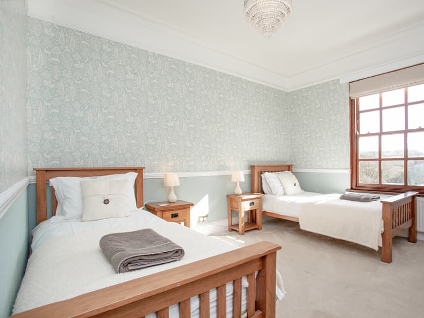 Twin bedroom | High Park House, Littleham, near Bideford