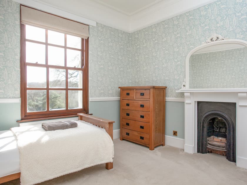 Twin bedroom | High Park House, Littleham, near Bideford