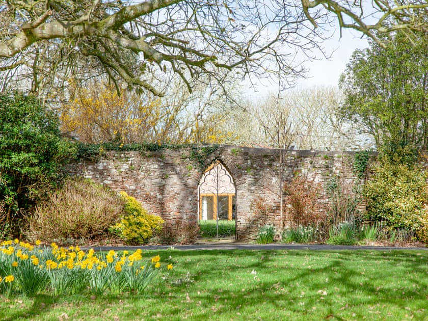 Garden and grounds | High Park House, Littleham, near Bideford