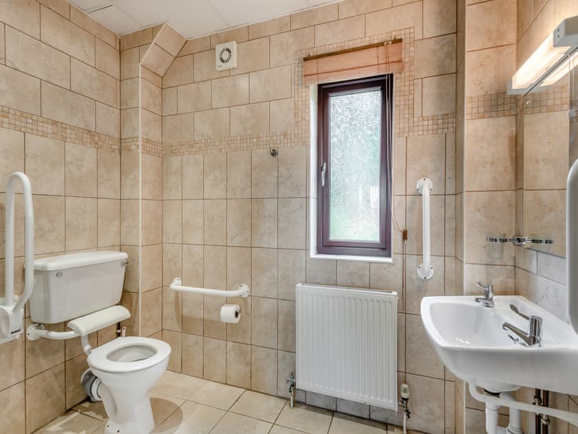 Bathroom |  Barn Owl - Church Farm Cottages, Horsford, near Norwich