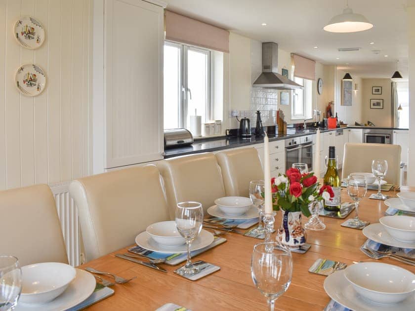 Dining room | Craig Llydan, Rhosneigr