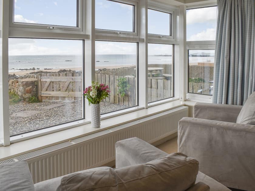 Twin bedroom | Craig Llydan, Rhosneigr