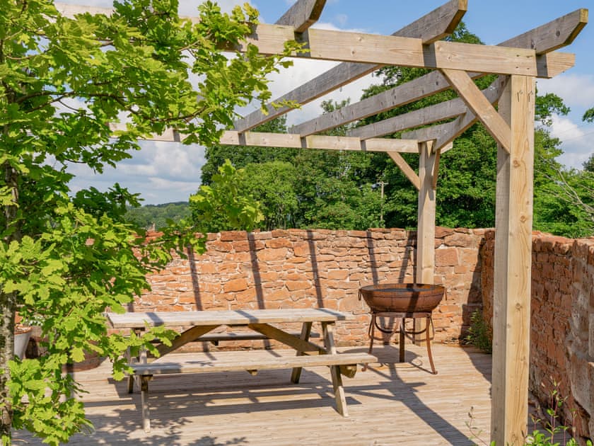 Sitting-out-area | Cleugh Foot, Netherby