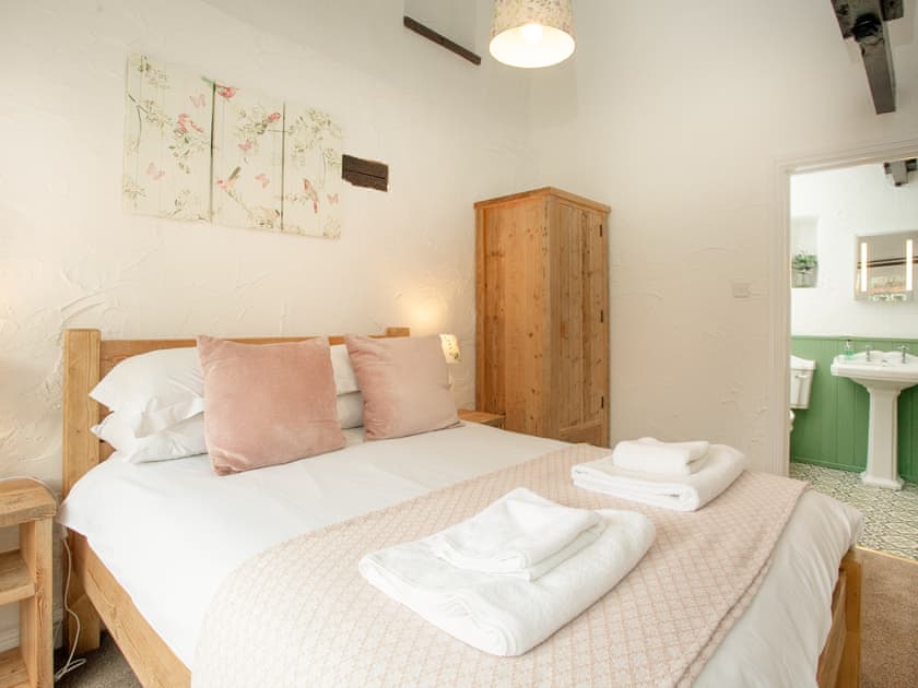 Double bedroom | Daisy Cottage - The Old Mill Cottages, Marldon, near Paignton