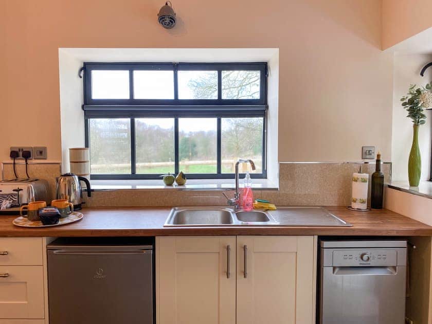 Kitchen area | Sun Valley- Serenity - Sun Valley, Stockton Brook, near Leek