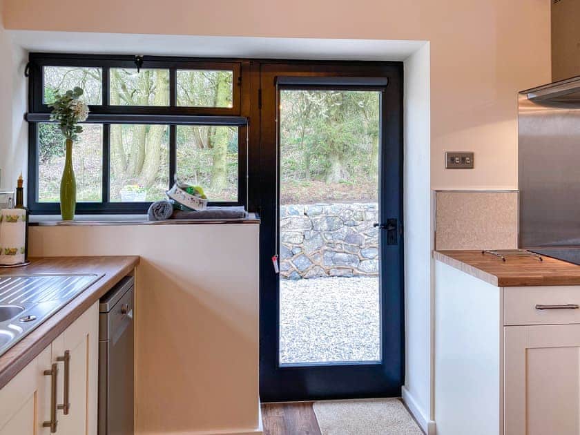 Kitchen area | Sun Valley- Serenity - Sun Valley, Stockton Brook, near Leek
