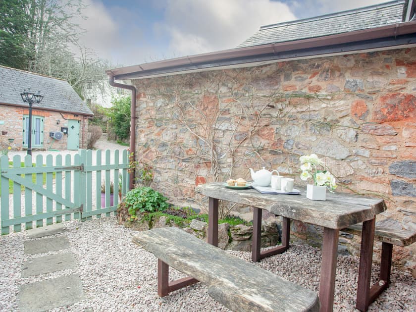 Outdoor eating area | Jasmine Cottage - The Old Mill Cottages, Marldon, near Paignton
