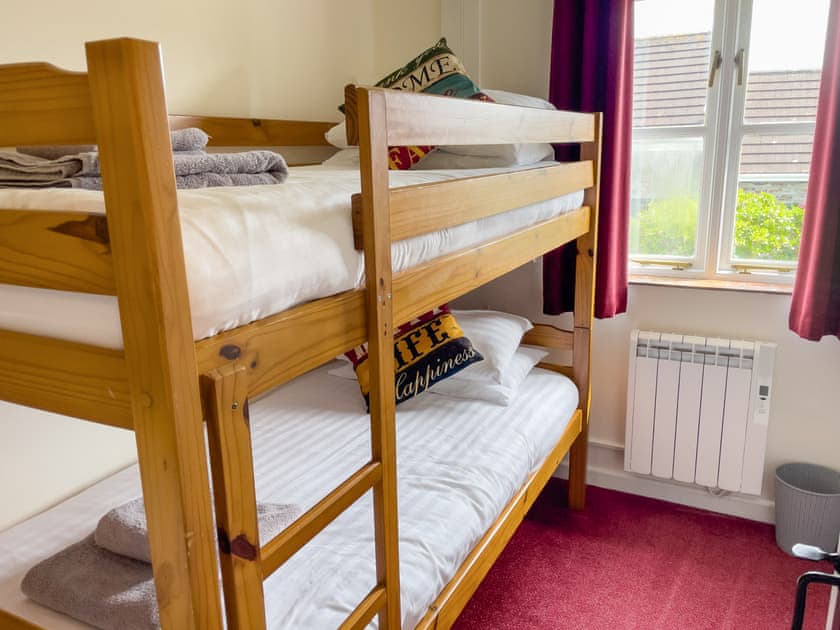 Bunk bedroom | Wheel - Canllefaes Cottages, Penparc