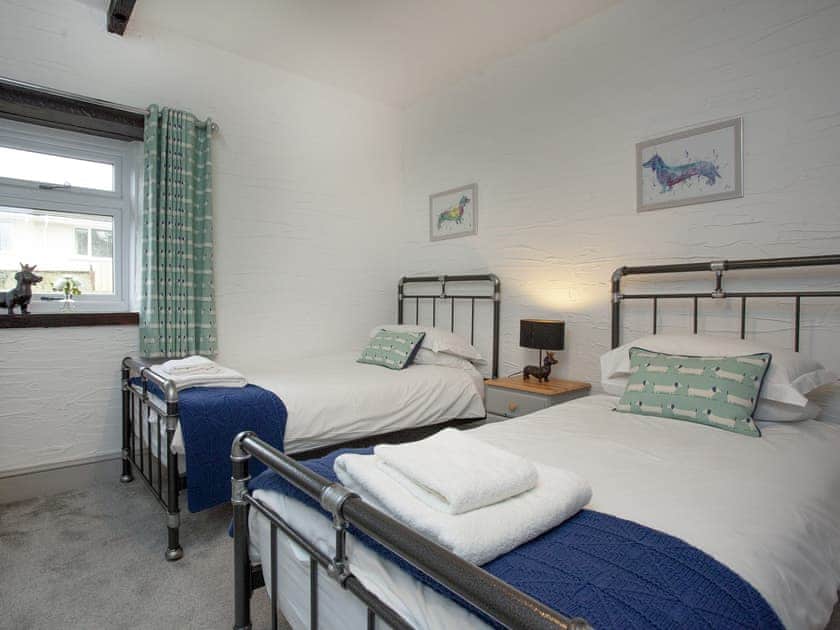 Twin bedroom | The Old Mill - The Old Mill Cottages, Marldon, near Paignton