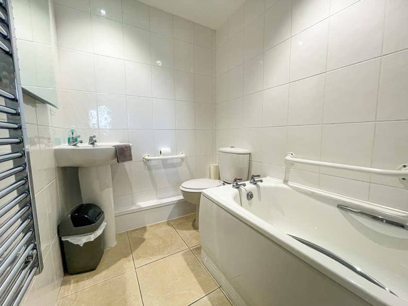 Bathroom | Stable - Canllefaes Cottages, Penparc