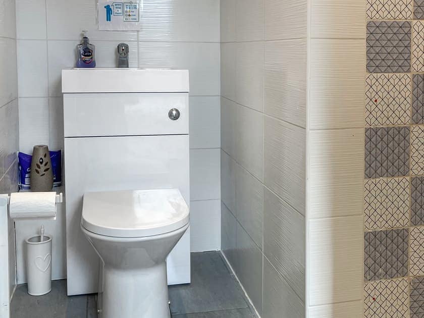 Bathroom | The Barn, Corwen