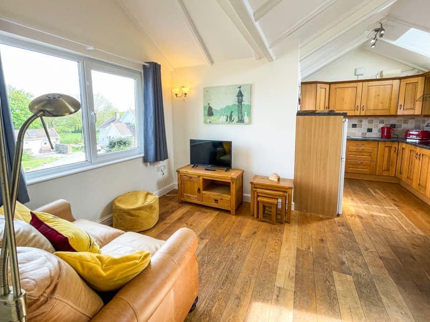 Open plan living space | Pen-y-Bryn - Canllefaes Cottages, Penparc