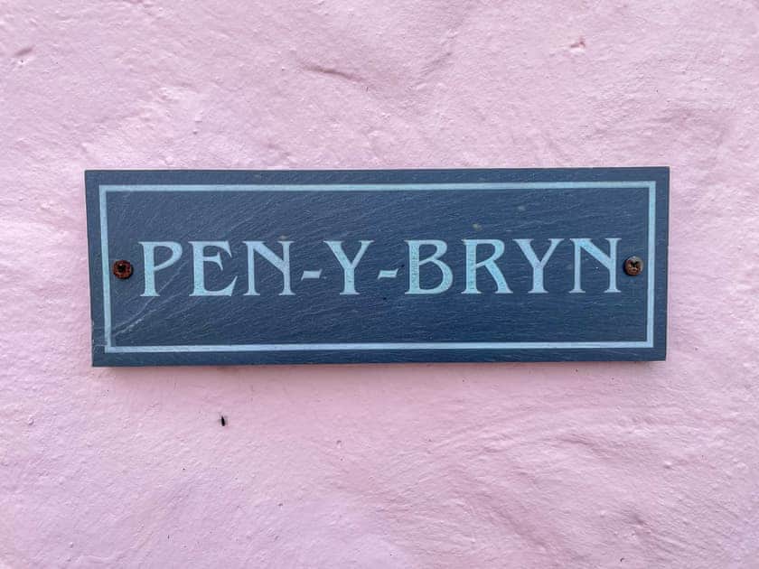 Exterior | Pen-y-Bryn - Canllefaes Cottages, Penparc