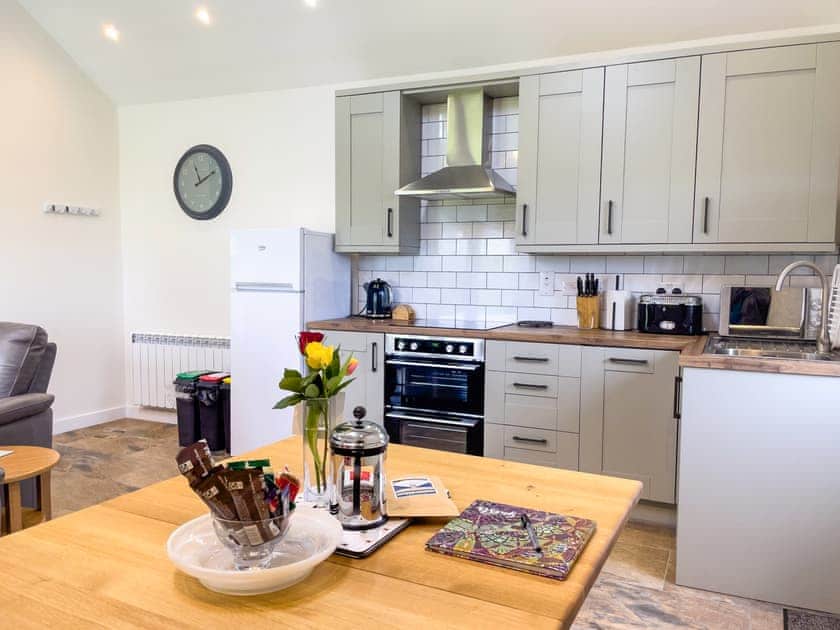 Open plan living space | Byre - Canllefaes Cottages, Penparc