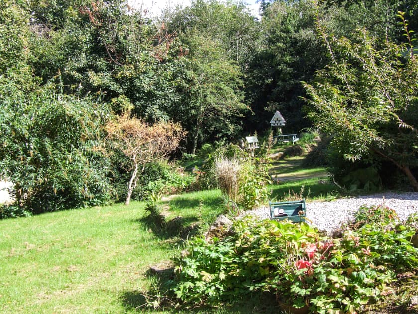 Garden | Woodside Lodge - Dartmoor Lodges, Doccombe, near Dunsford