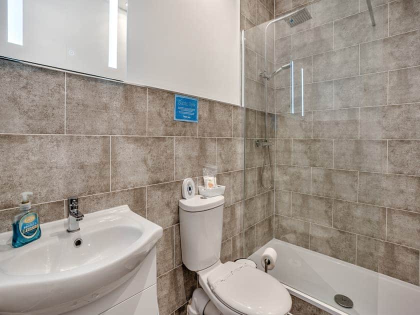 Bathroom | Stable Cottage - Amroth Cottages, Amroth, near Saundersfoot