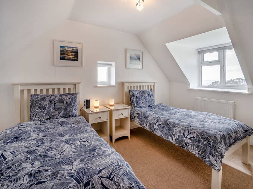 Twin bedroom | Granary Cottage - Amroth Cottages, Amroth, near Saundersfoot