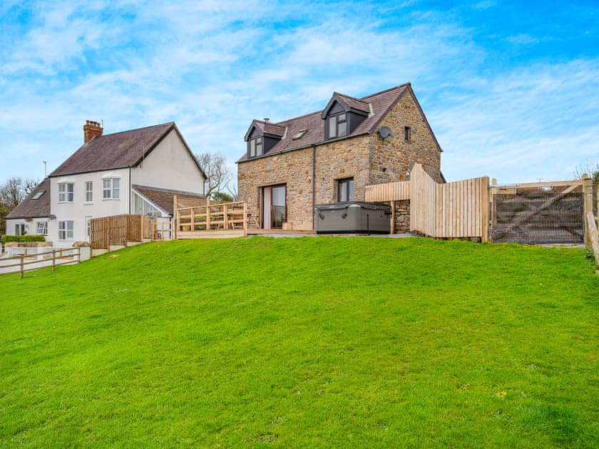 Setting | Granary Cottage - Amroth Cottages, Amroth, near Saundersfoot