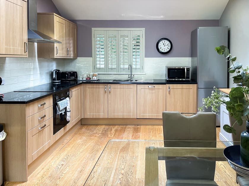 Kitchen area | Willow Lodge - South View Lodges, Exeter
