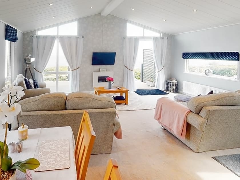 Open plan living space | Ocean Retreat Lodge, Corton, near Lowestoft