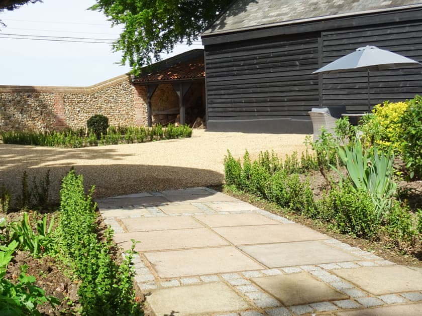 Outdoor area | Orchard Coach House, Hartest, near Bury St Edmunds