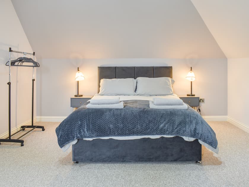 Double bedroom | The Lodge, Portsmouth