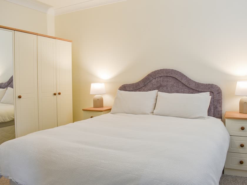 Double bedroom | The Lodge, Portsmouth