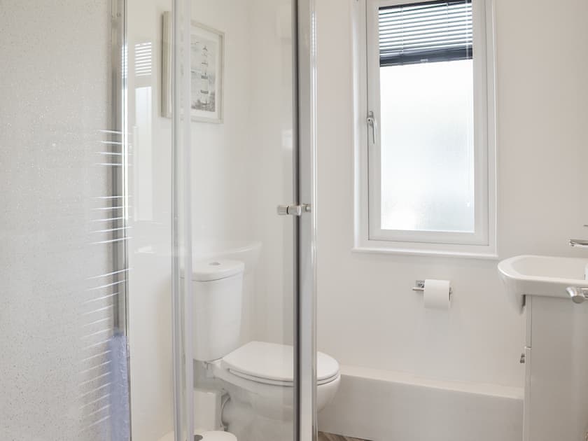 Shower room | The Bridlington Beach Cabin, Wilsthorpe